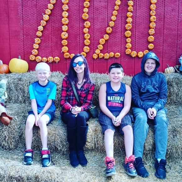 Meet your Posher, Amanda - Picture 8 of 16